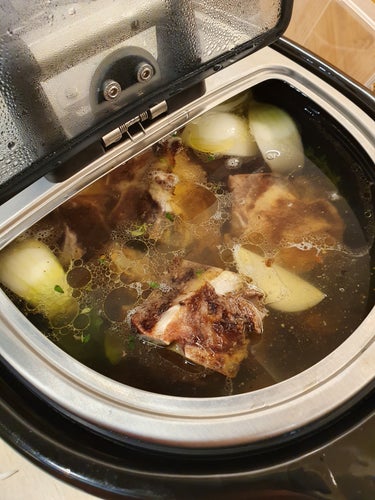 How To Make Your Own Beef Bone Broth At Home